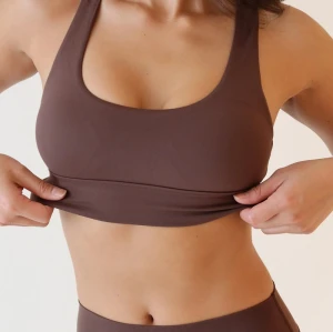 New arrival racerback sports bra classic padded crop top