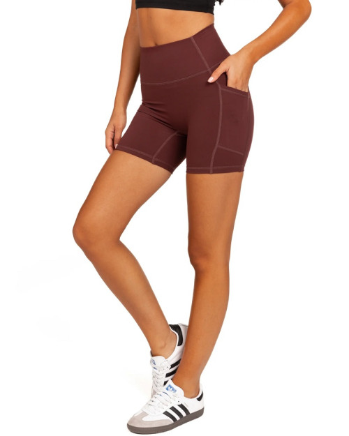 Tummy control compressive yoga shorts with side pockets