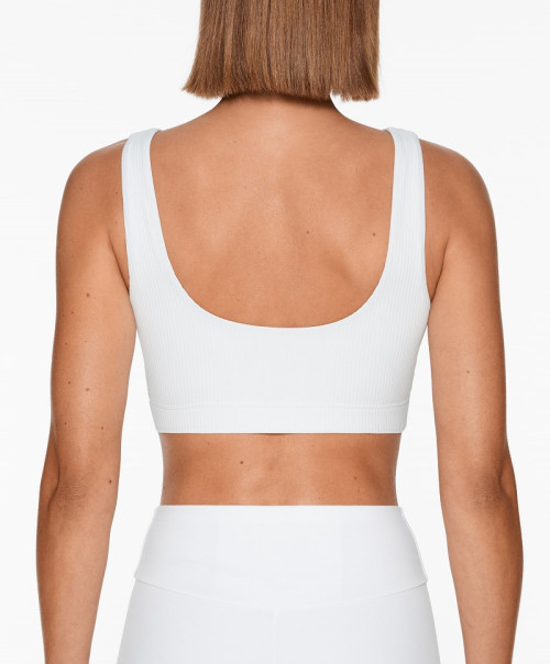 Medium support scoop neck ribbed sports bra with U back