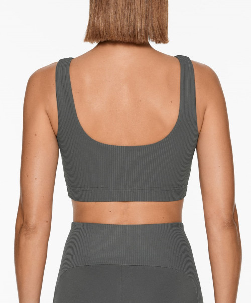 Medium support scoop neck ribbed sports bra with U back