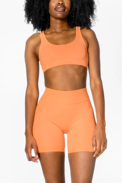 Medium to high impact scoop neck sports bra padded basic style yoga bralette
