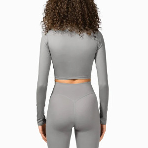 Lightweight long sleeve scoop neck yoga crop top full coverage mositure-wicking sports tees