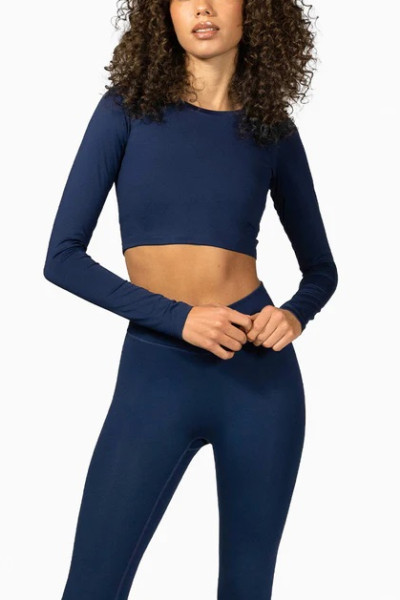Lightweight long sleeve scoop neck yoga crop top full coverage mositure-wicking sports tees
