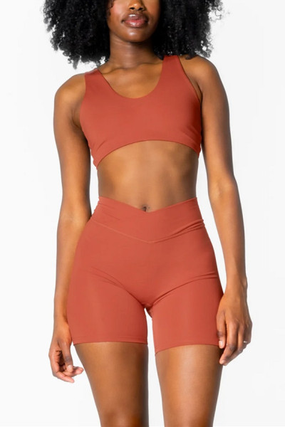 The medium support u neckline sports bra with elastic hem