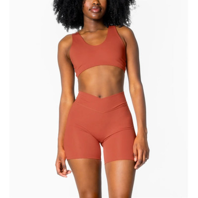 The medium support u neckline sports bra with elastic hem
