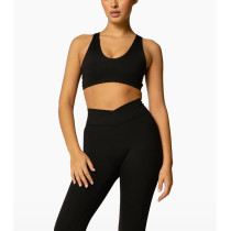 The medium support u neckline sports bra with elastic hem