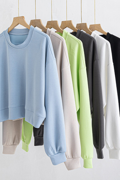 In stock plain color crew neck cozy fit sweatshirts