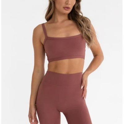 Light weight moisture-wicking sports bra with adjustable strape