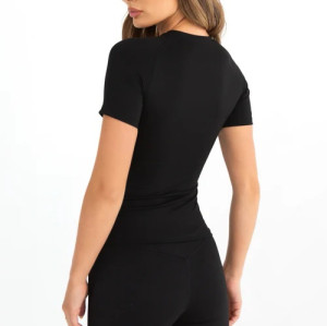 Women's basic sports tee stretchy nylon spandex workout clothing