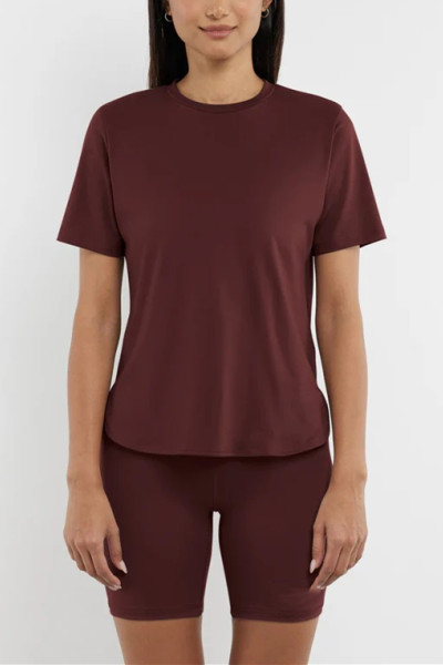 Regular fit curved hem sports tees light weight cotton t shirts