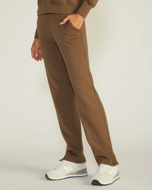 Adjustable waist wide leg jogger pants with side pockets