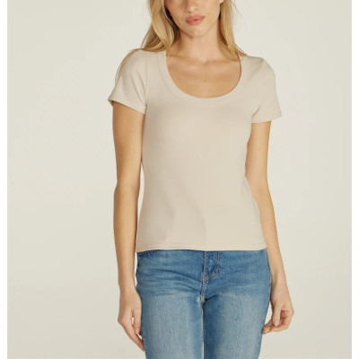 Women's fitted scoop neck short sleeves t shirts