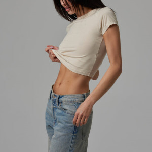 Women's lightweight crop top short sleeve baby tee
