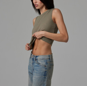 Crew neck fitted rib crop tank for women lightweight tank top