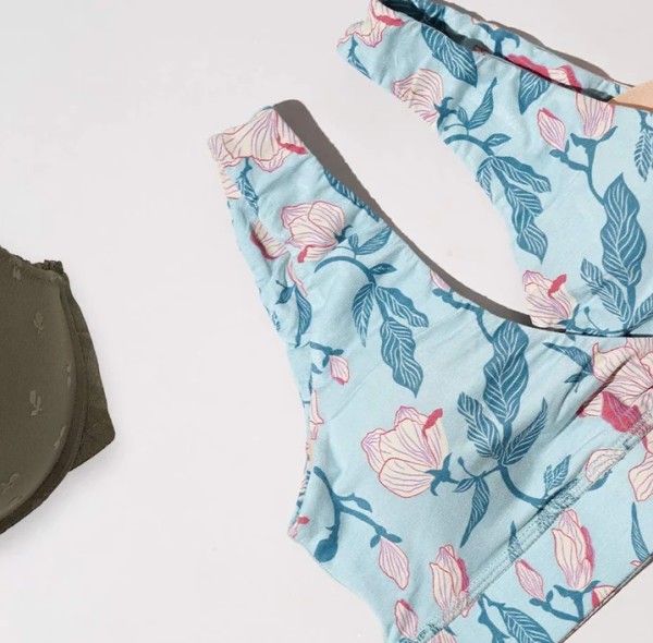 Built in cup Sports Bra vs. Removable Pad Sports Bra: Which One is For You?