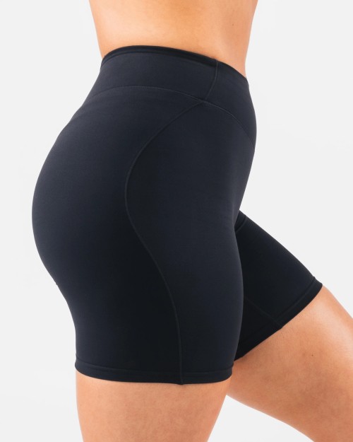 Women's high waisted no front seam yoga shorts with hiden scrunch seam