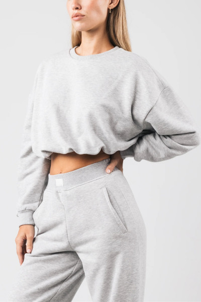Women's long sleeve crew neck pullover sweatshirts