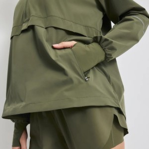 Women's breathable training jackets with reflective bars