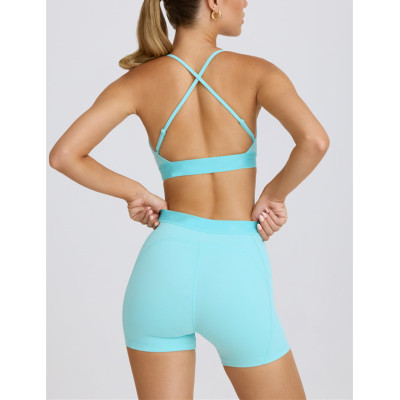 Women's scoop neck back cross sports bra medium support gym bra with adjustable straps