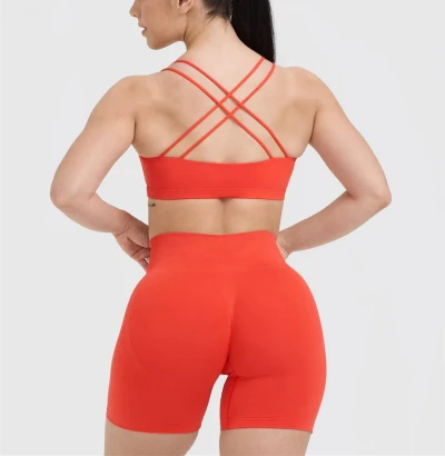 Women's classic strappy back sports bras scoop neck supportive gym top