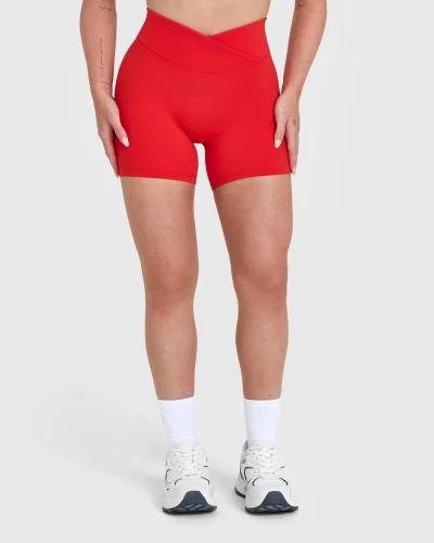 Crossover waist contouring gym shorts glute separation yoga shorts