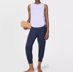 Women's sleeveless ruched top lightweight crew neck tank top