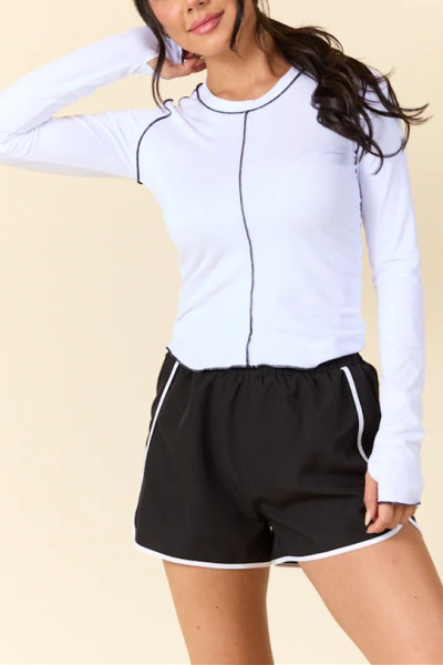 Women's long sleeve contrast stitiching workout top with thumb hole