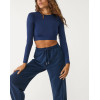 Long sleeve slim fit cropped t shirts crew neck moisture wicking tees