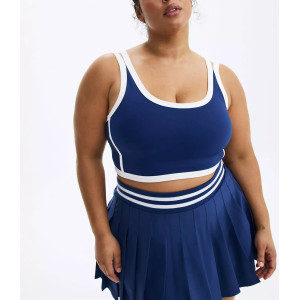 Women's plus size medium support sports bra with removable padding color block scoop neck yoga bra