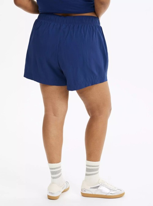 Elastic waist active shorts with side zipper pockets lightweight relaxed fit running shorts
