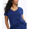 Lightweight v neck short sleeve t shirts with curved hem
