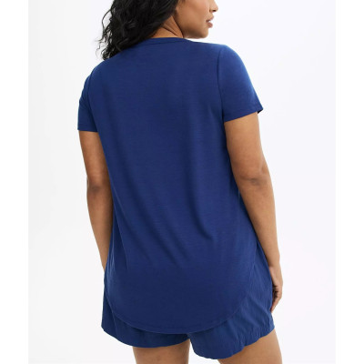 Lightweight v neck short sleeve t shirts with curved hem