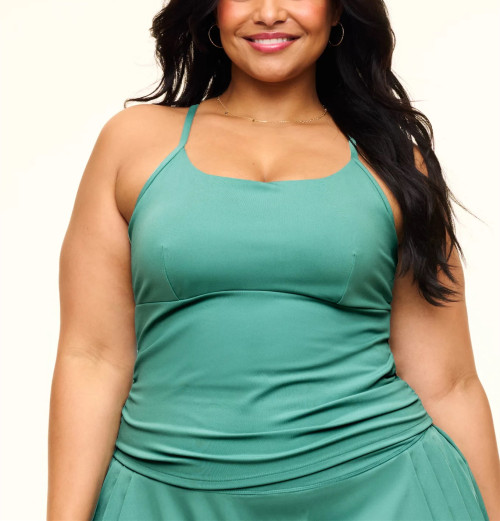Plus size light weight slim fit sports tank with adjustable straps