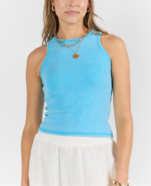 Women's lightweight full coverage sports tank fitted sleeveless top