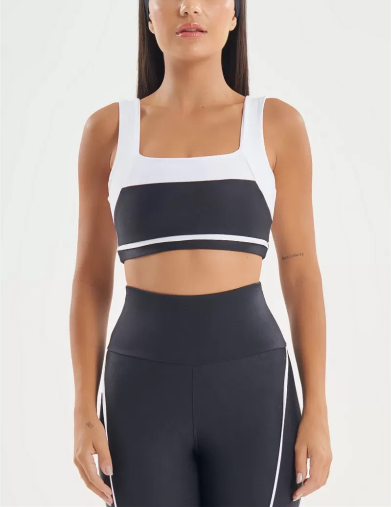 sports bra