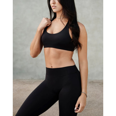 Women's classic cross back sports bra with removable paddings