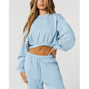 Crew neck relaxed fit crop sweatshirts for women with drop shoulder