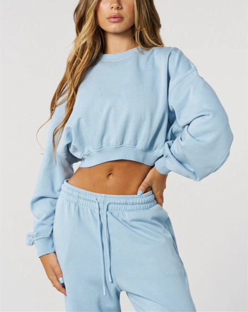 Crew neck relaxed fit crop sweatshirts for women with drop shoulder