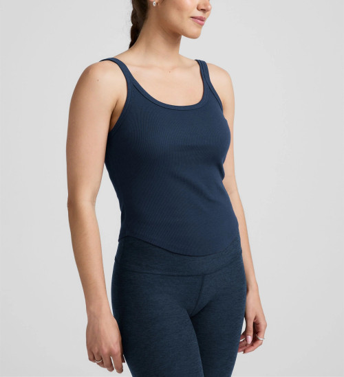 Classic scoop neck slim fit rib tank with curvy hem