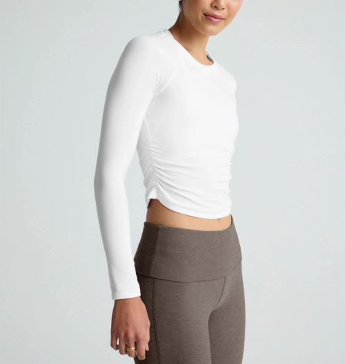 Women's long sleeve crew neck t shirts side cinched cropped gym t shirts