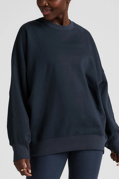 Women's crew neck oversized hip length sweatshirts drop shoulder cotton fleece pullovers
