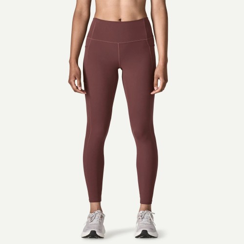 Women's form fitting 7/8 length fitness tights with side pockets