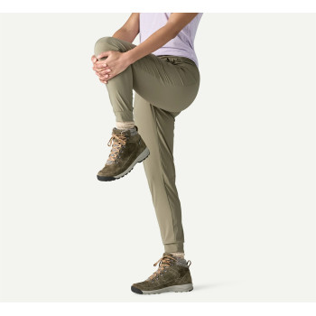 Women's lightweight slim fit woven joggers with side pockets