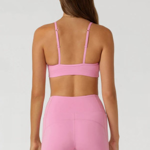 Women's scoop neck high impact sports bra with adjustable straps