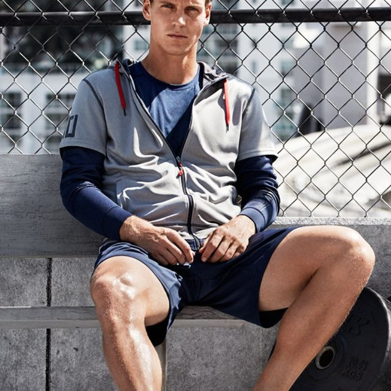 How to Wear Casual Activewear and Look Cool?