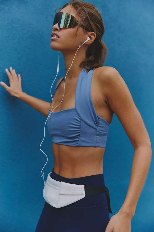 Custom Activewear Manufacturer - OEM Scoop Neck Sports Bra with Supportive Hollow Back, Removable Padding & Spaghetti Straps for Yoga and Gym Wear