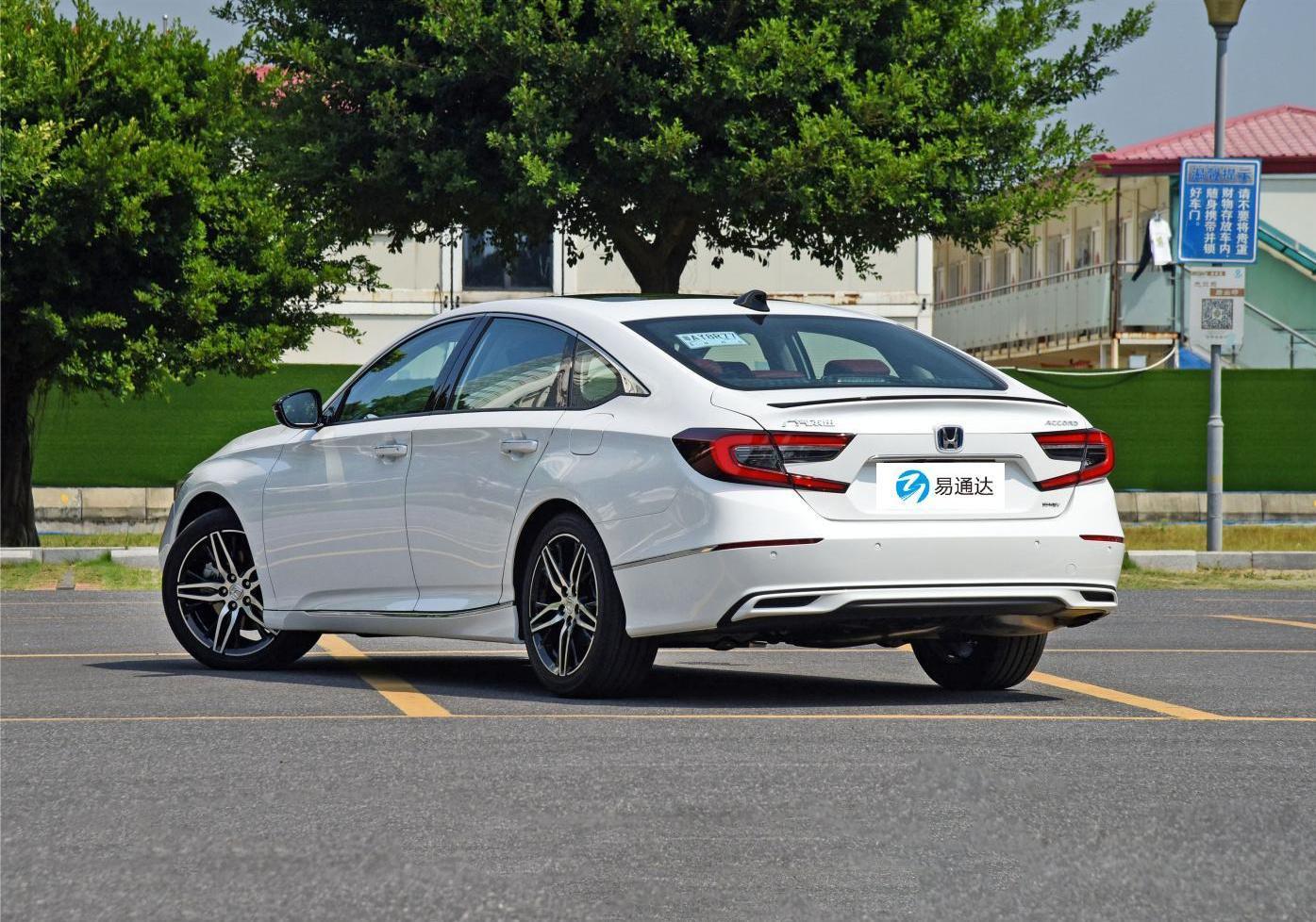 GAC Honda Accord fuel efficent suv Rear