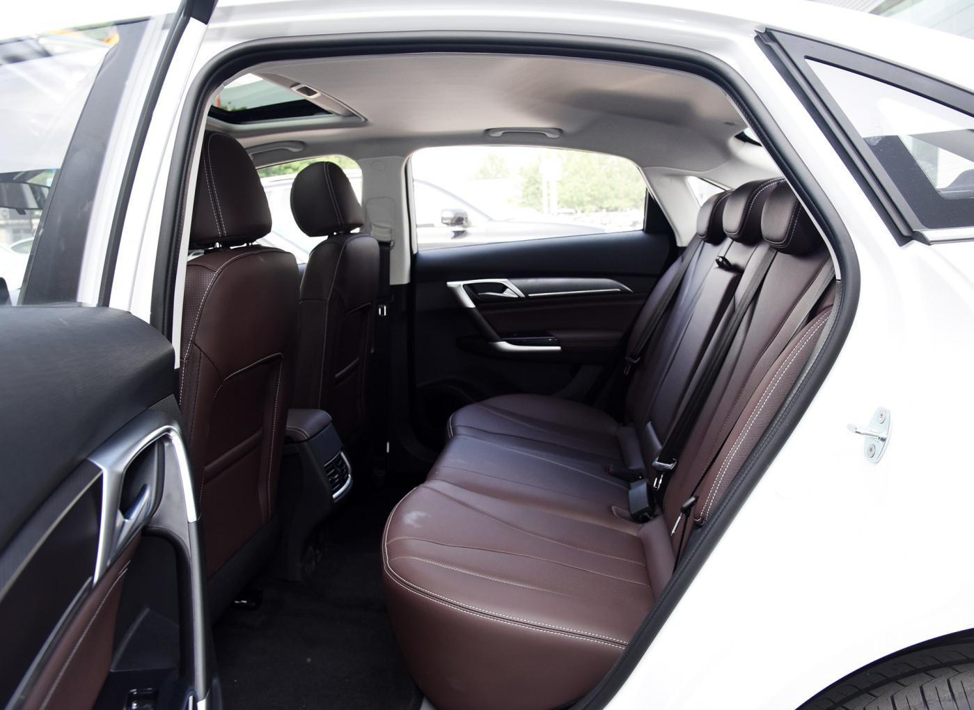 BAIC EU5 Car seat
