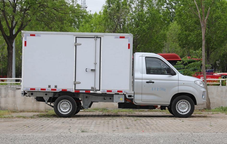 Ruichi EC71 Pure electric truck Pure electric van