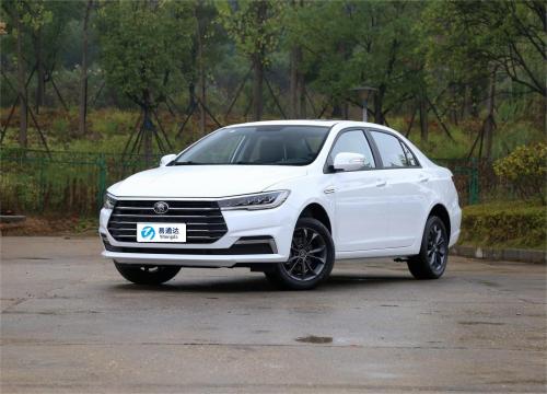 BYD  QIN  CHINA  2022 used car gas saving cars